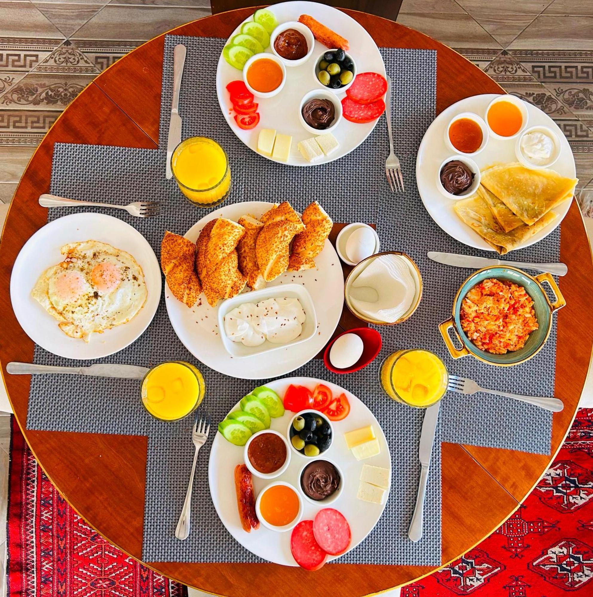 West Inn Hotel & Restaurant Nz Baku Kültér fotó